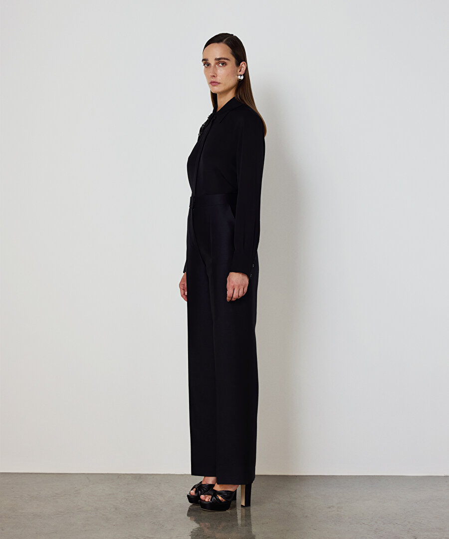 ÇİÇEK MODÜL İŞLEMELİ BLUZ