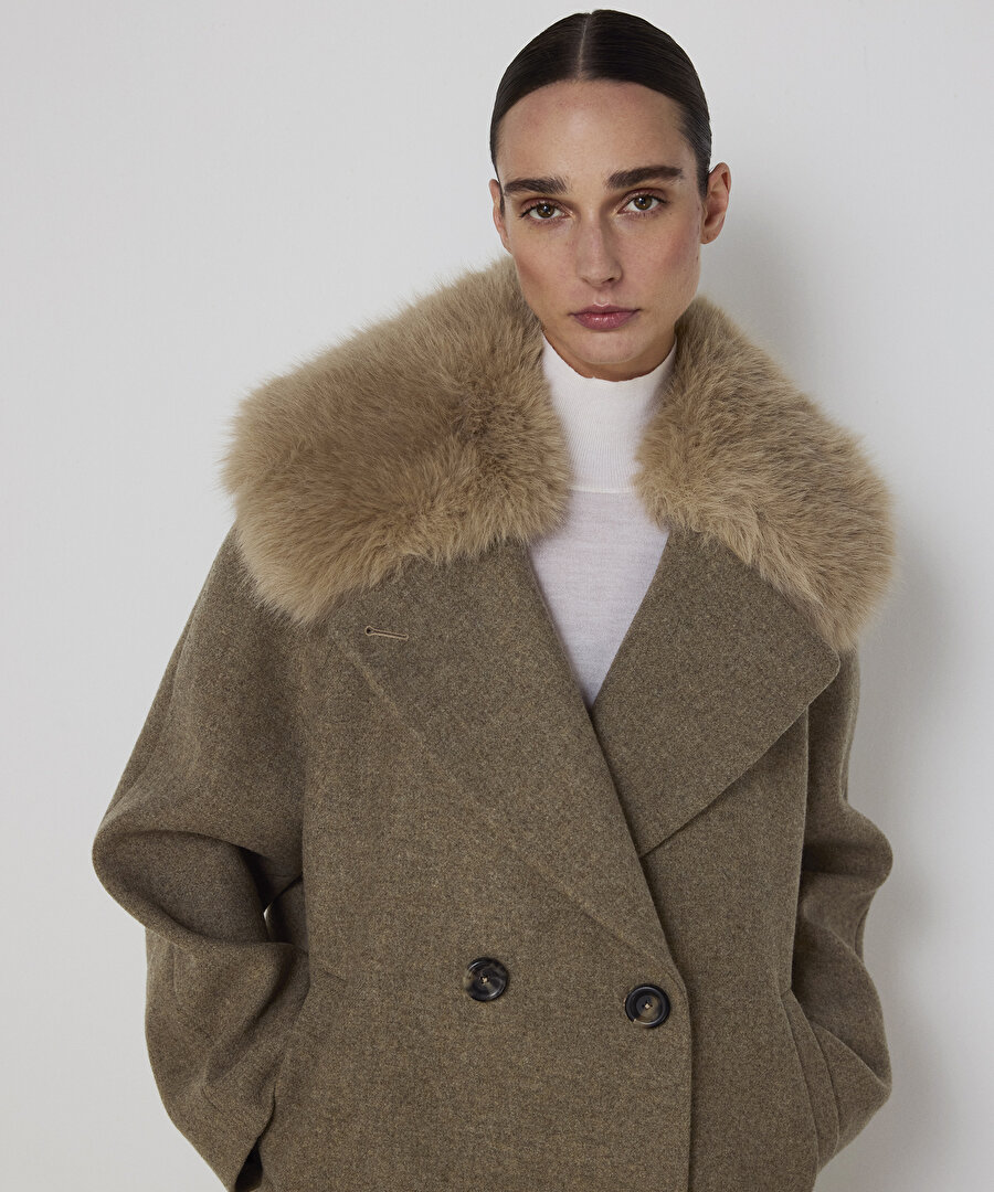 SUNİ KÜRKLÜ GENİŞ YAKA KABAN