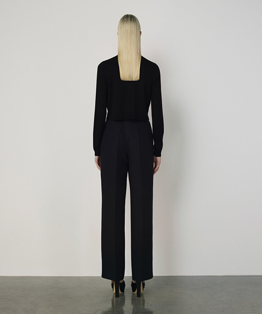 BASIC YÜN TRİKO HIRKA