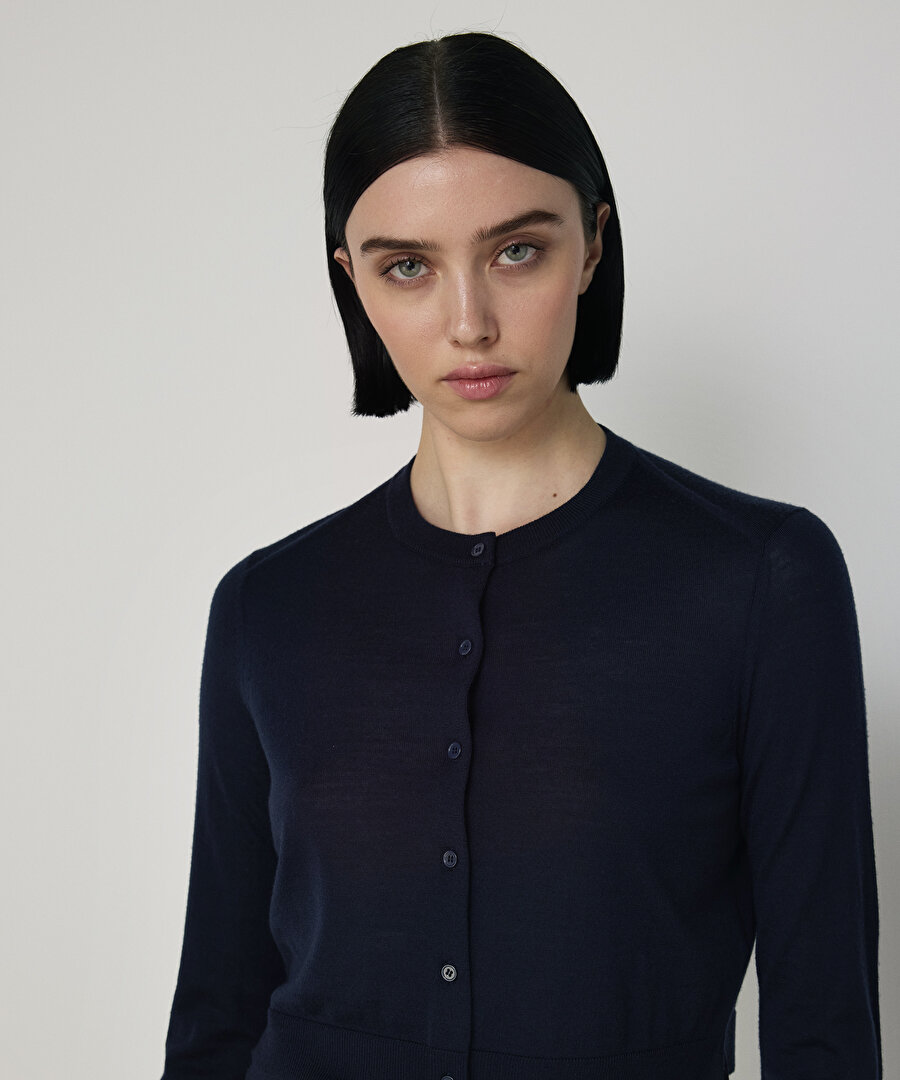 BASIC YÜN TRİKO HIRKA