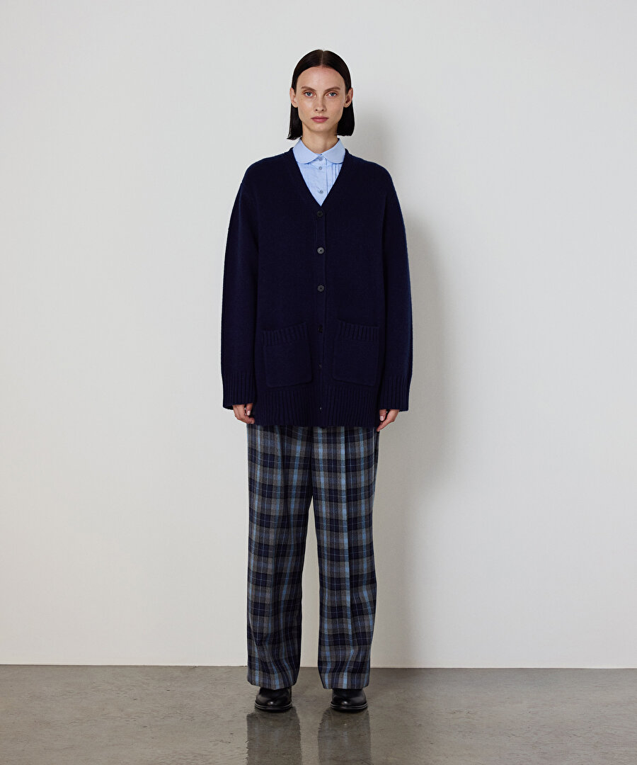 OVERSIZE V YAKA TRİKO HIRKA 