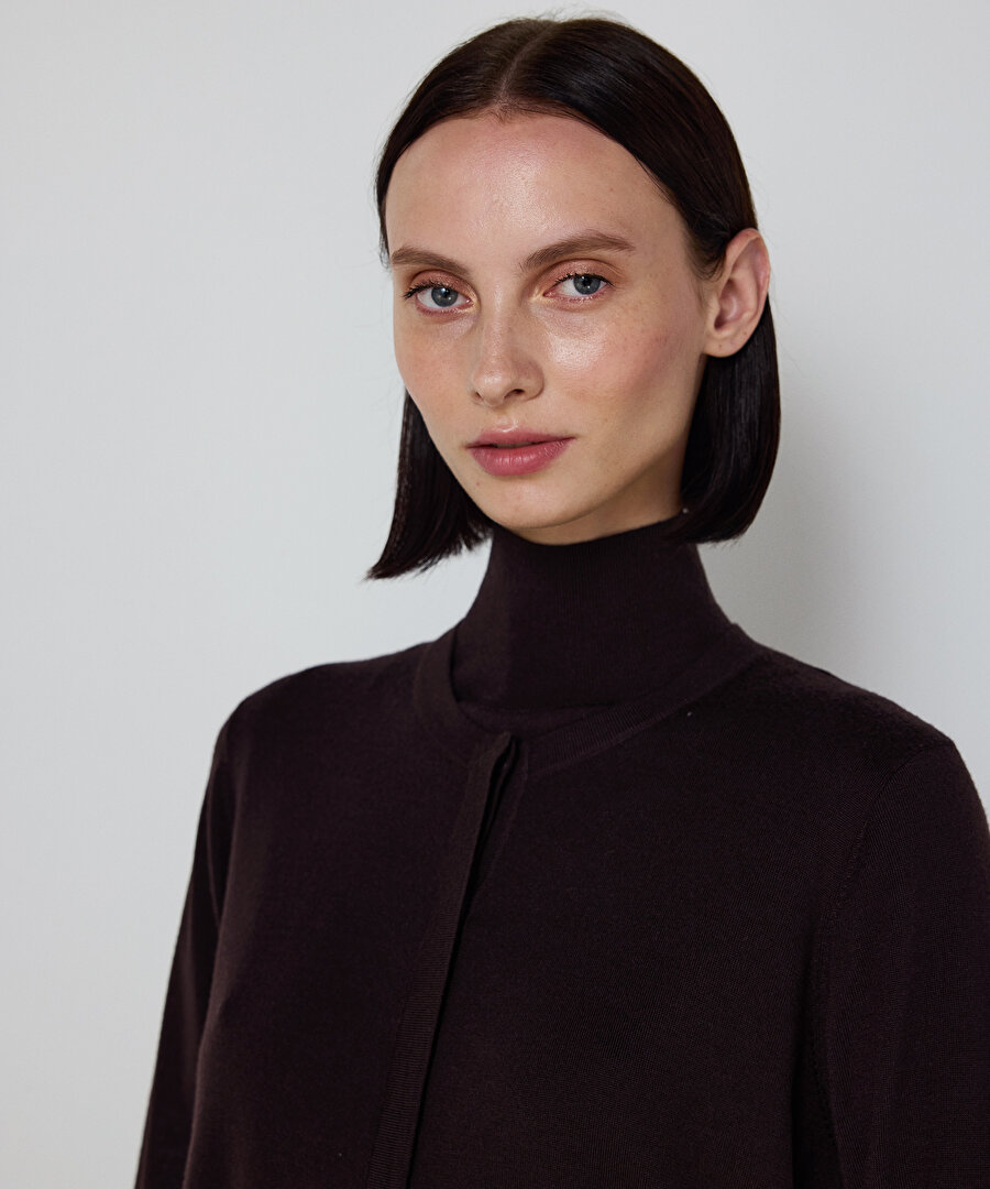 BASIC YÜN TRİKO HIRKA