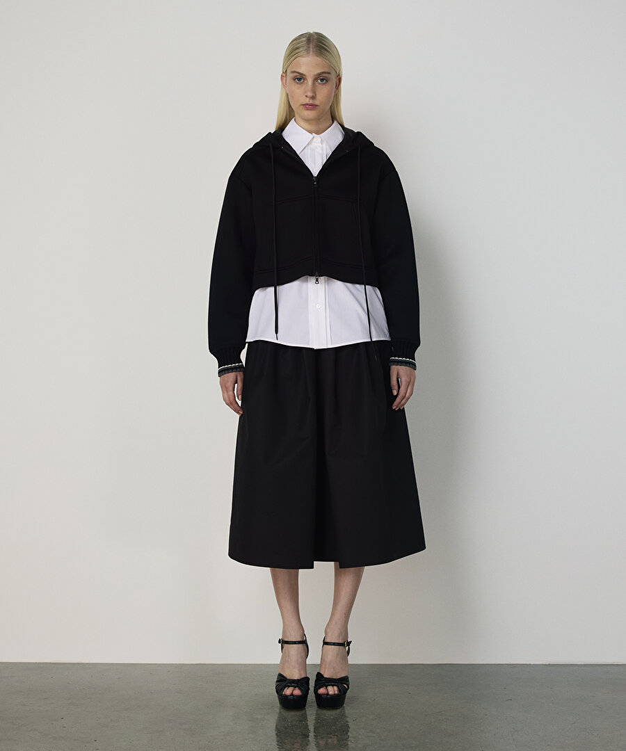 KONTRAST MANŞETLİ SWEATSHIRT 