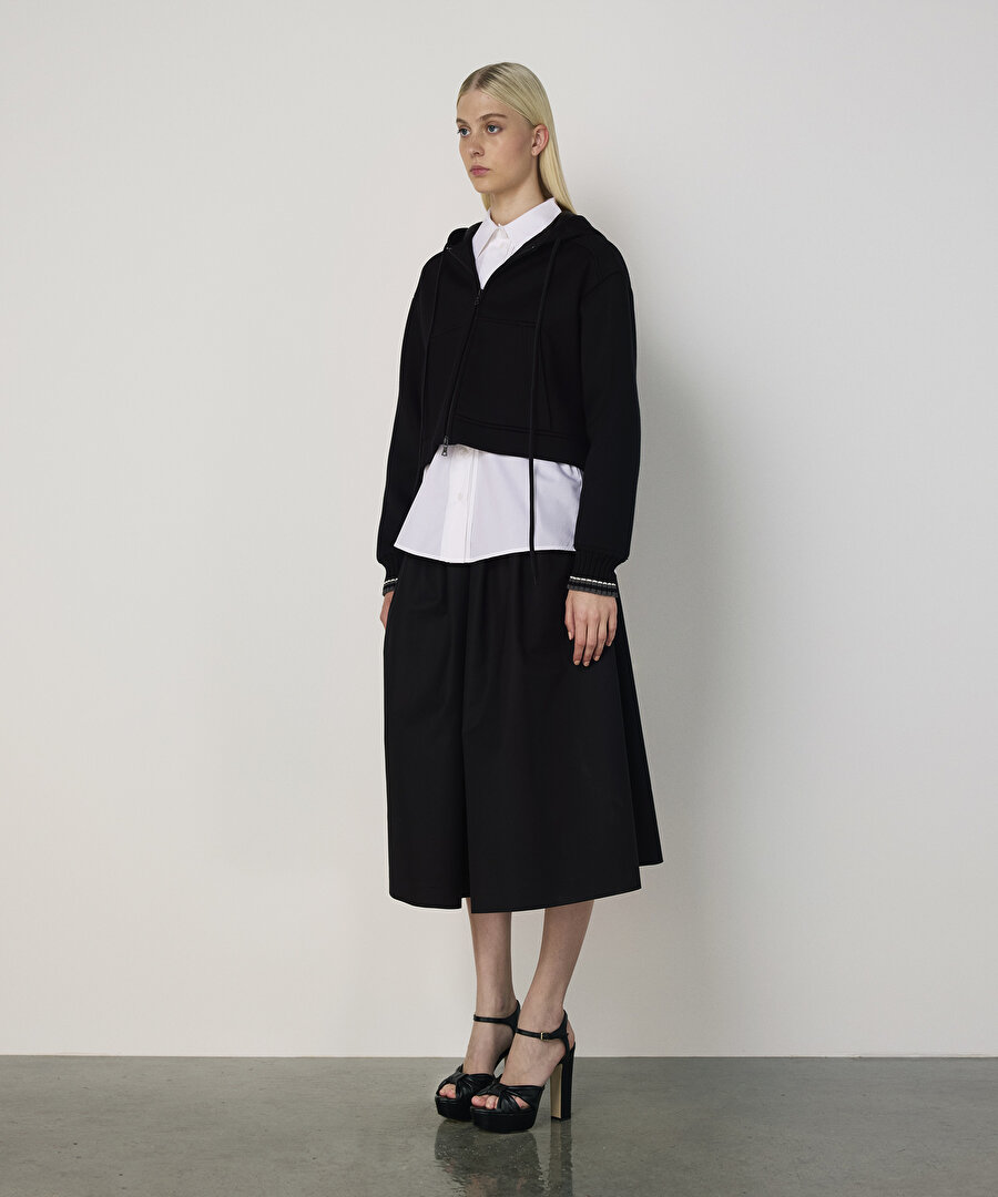 KONTRAST MANŞETLİ SWEATSHIRT 