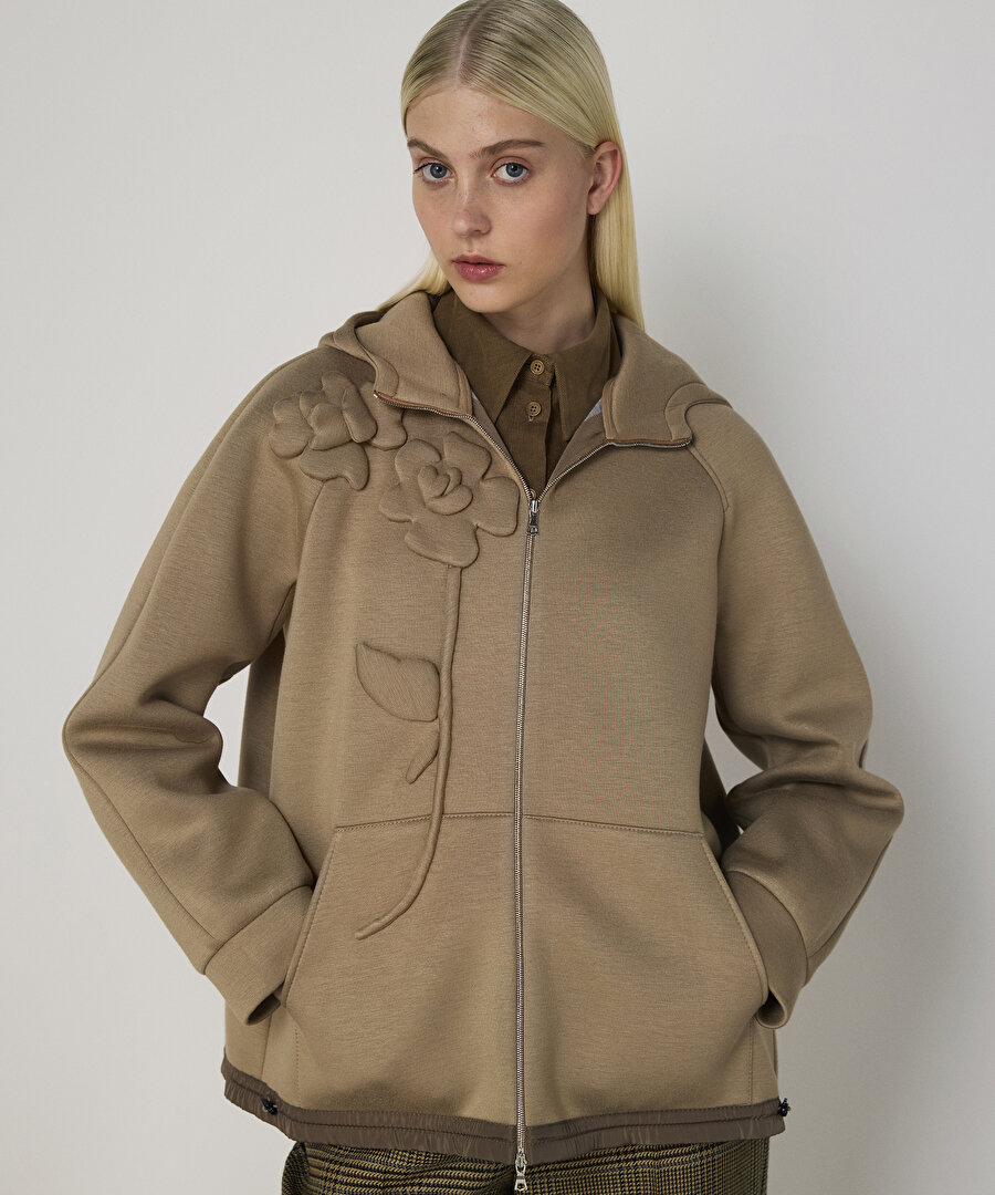 ÇİÇEK APLİKELİ SWEATSHIRT