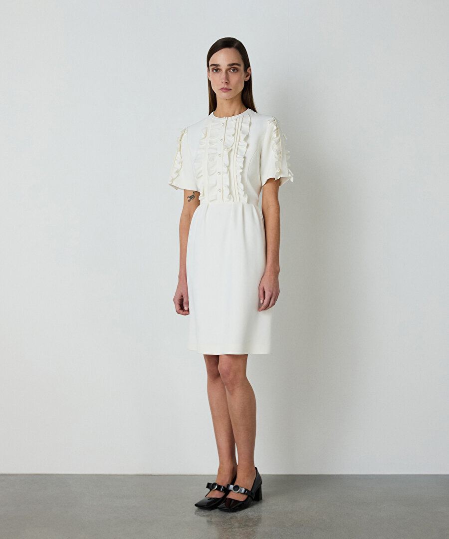 Fırfır şeritli elbise