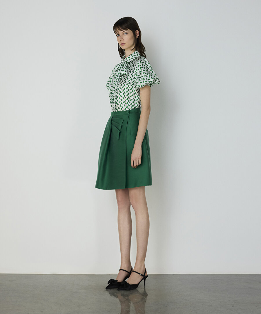 Asimetrik fiyonklu etek