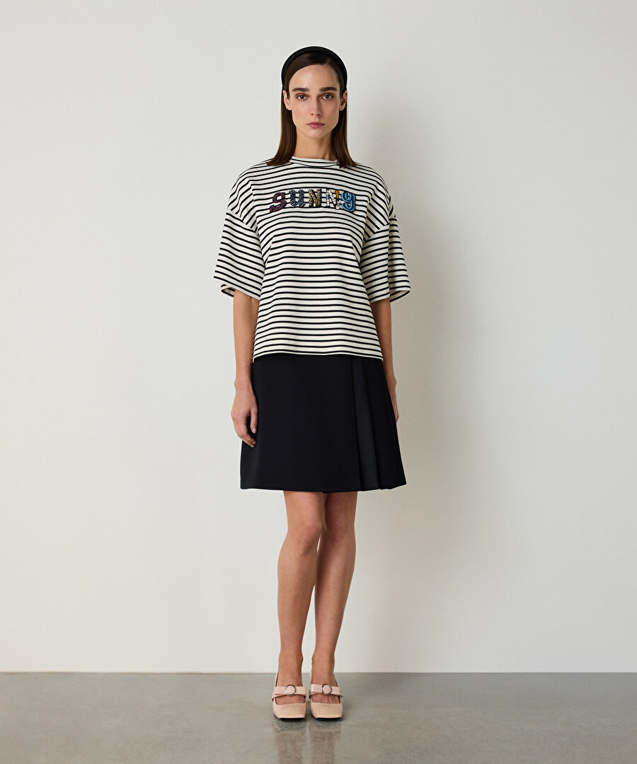 Slogan işlemeli tişört