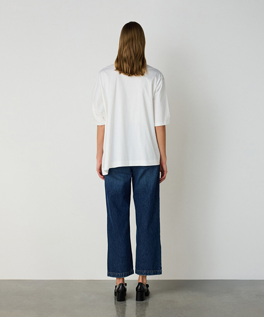 Asimetrik kesim tişört