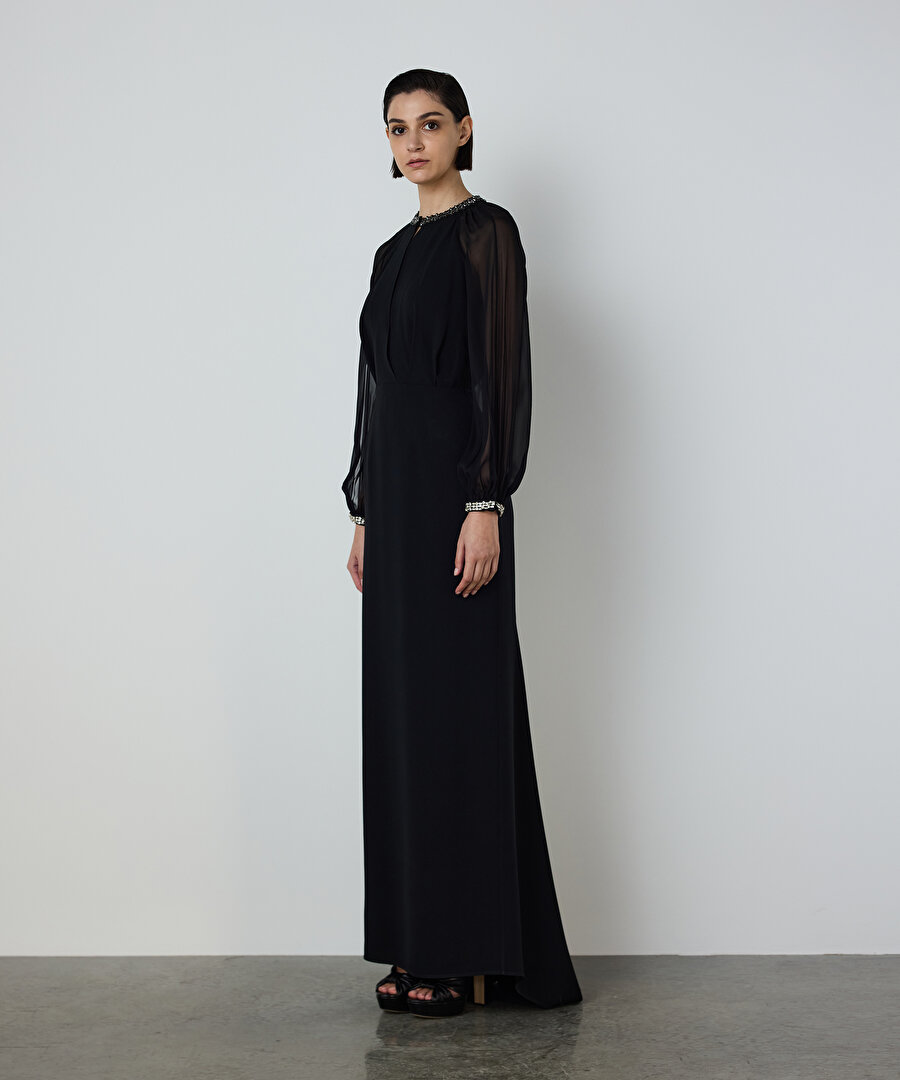 İŞLEMELİ MAKSİ ELBİSE