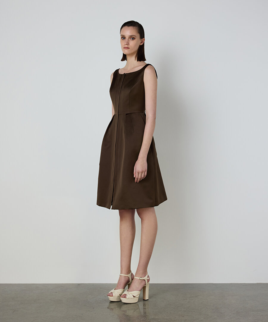 PİLELİ SATEN DÜŞES ELBİSE