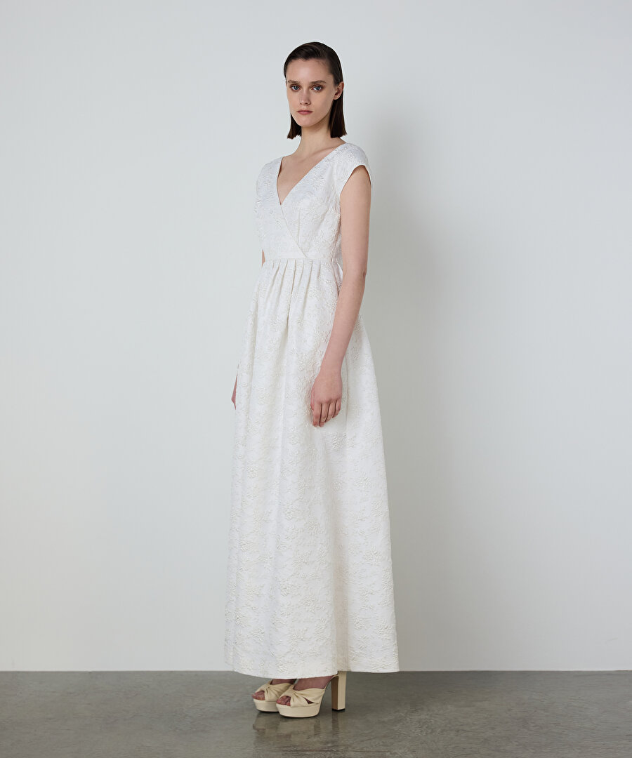 JAKARLI MAKSİ ELBİSE