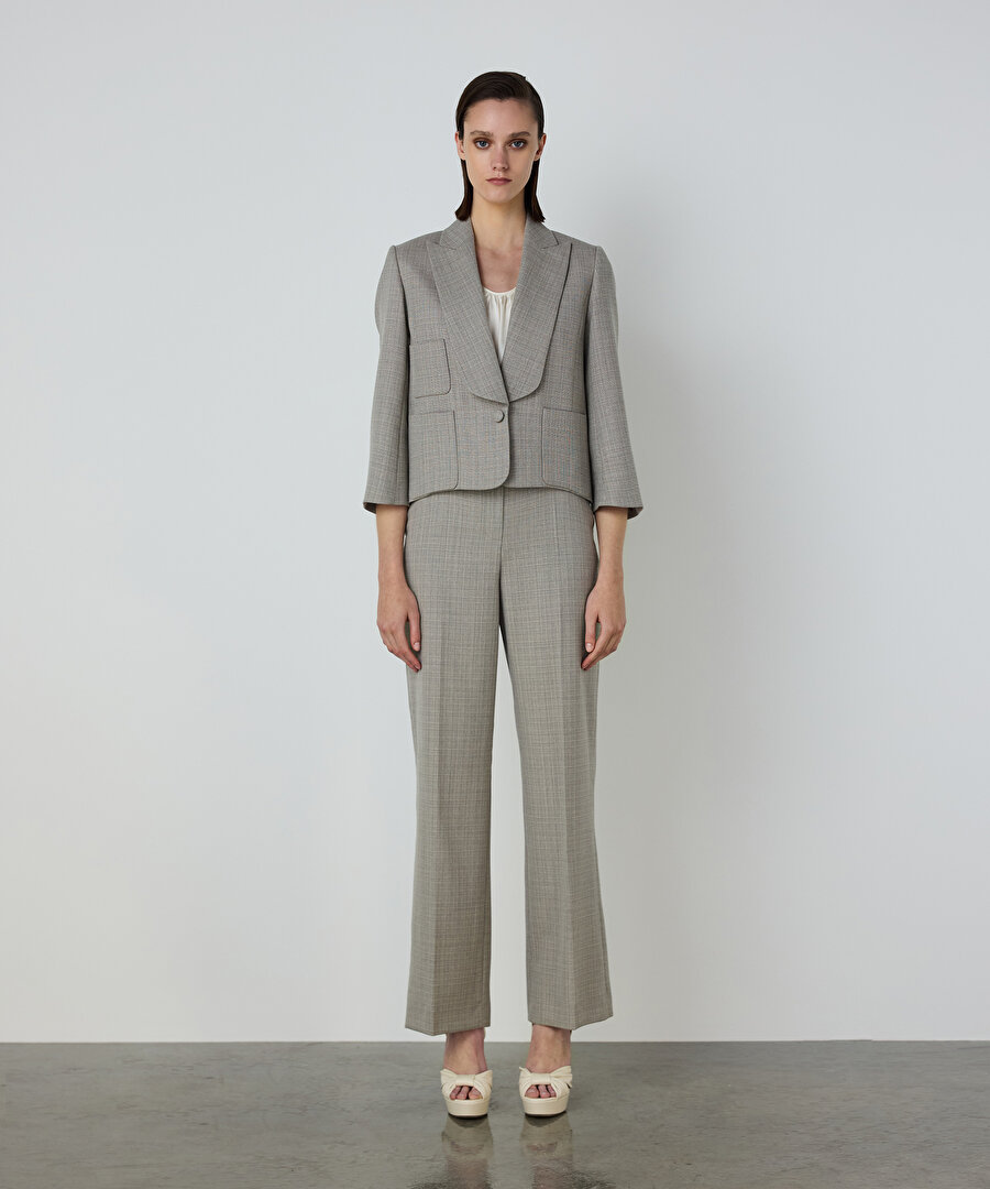 GENİŞ YAKALI YÜN CEKET