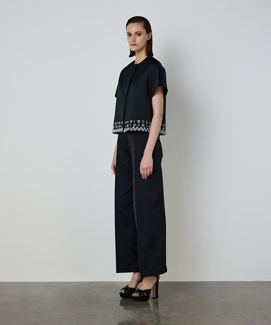 İNCİ VE STRASS TAŞ İŞLEMELİ CEKET