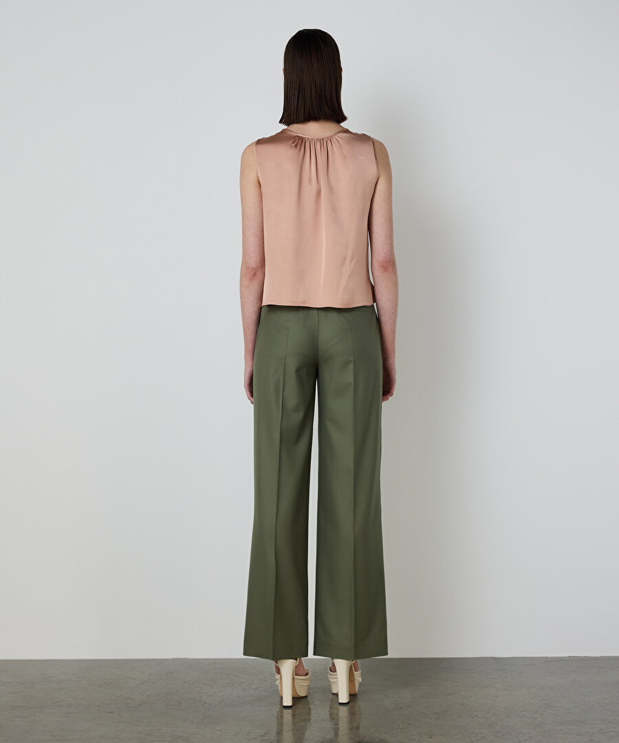 BÜZGÜLÜ İPEK BLUZ