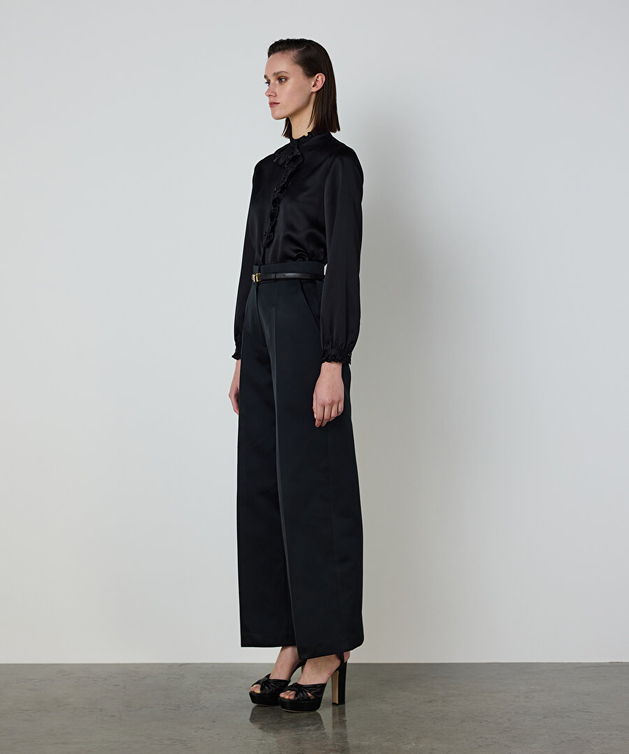 ASİMETRİK VOLANLI İPEK BLUZ