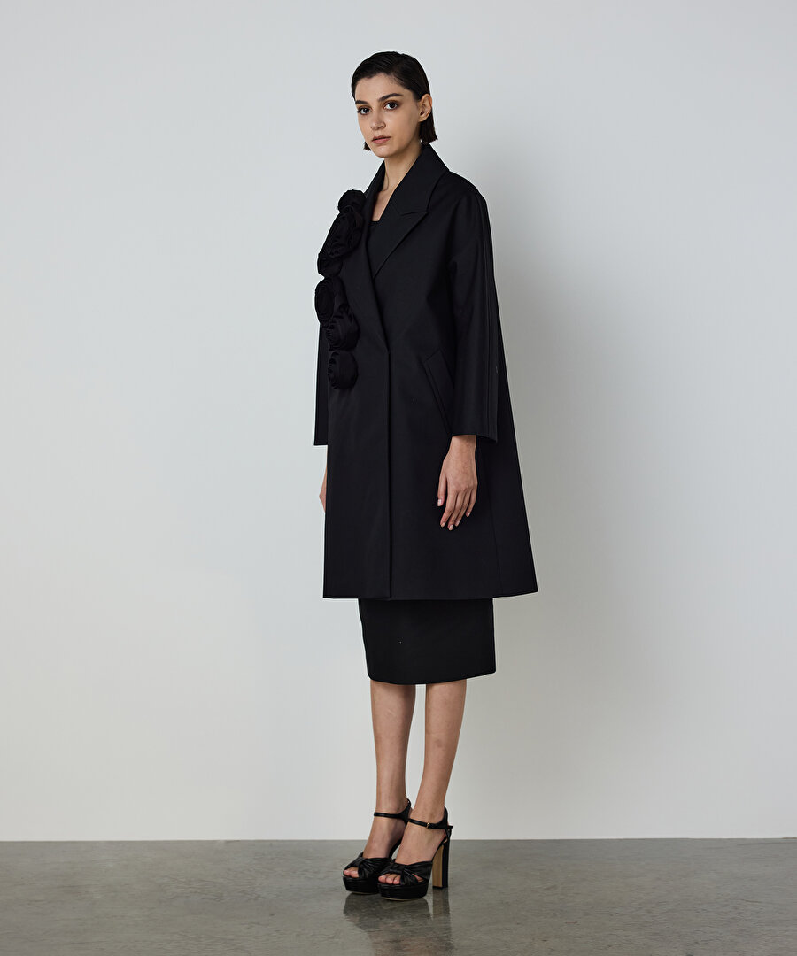 ÇİÇEK APLİKELİ PARDÖSÜ