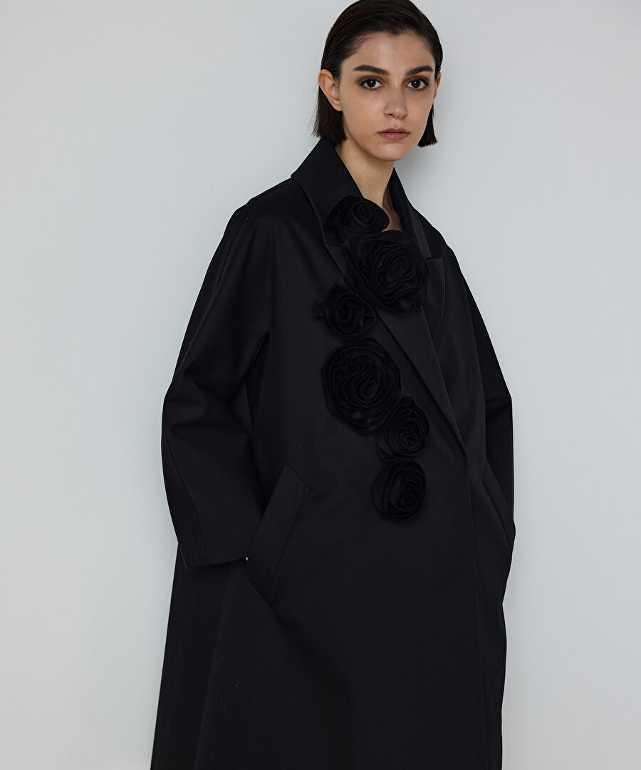 ÇİÇEK APLİKELİ PARDÖSÜ