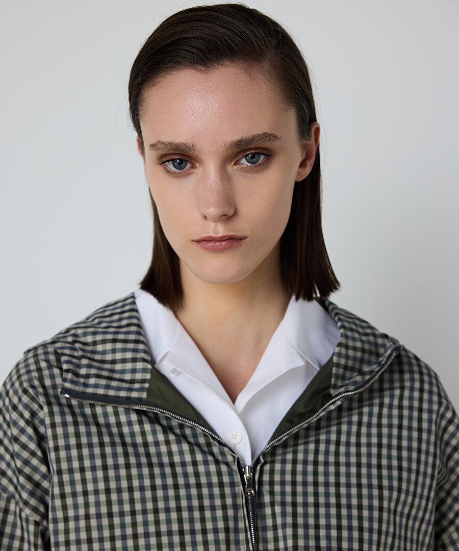 PÖTİKARE DESEN KAPÜŞONLU MONT