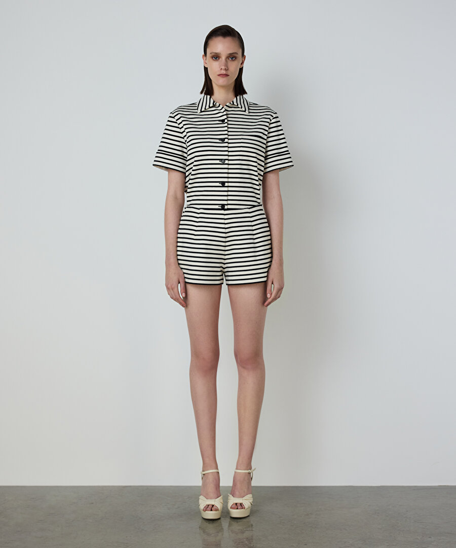 ÇİZGİ DESEN ŞORT