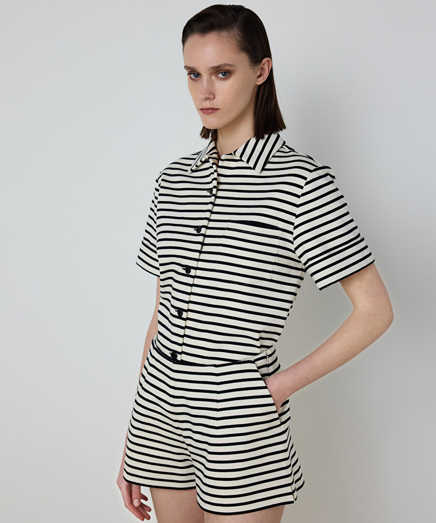 ÇİZGİ DESEN ŞORT