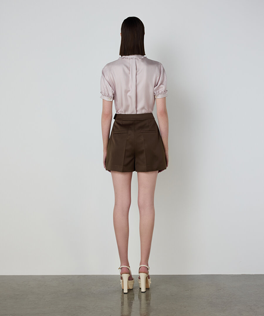 FİYONKLU SATEN DÜŞES ŞORT