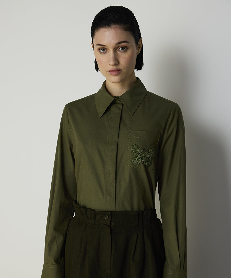 KELEBEK NAKIŞLI POPLİN GÖMLEK