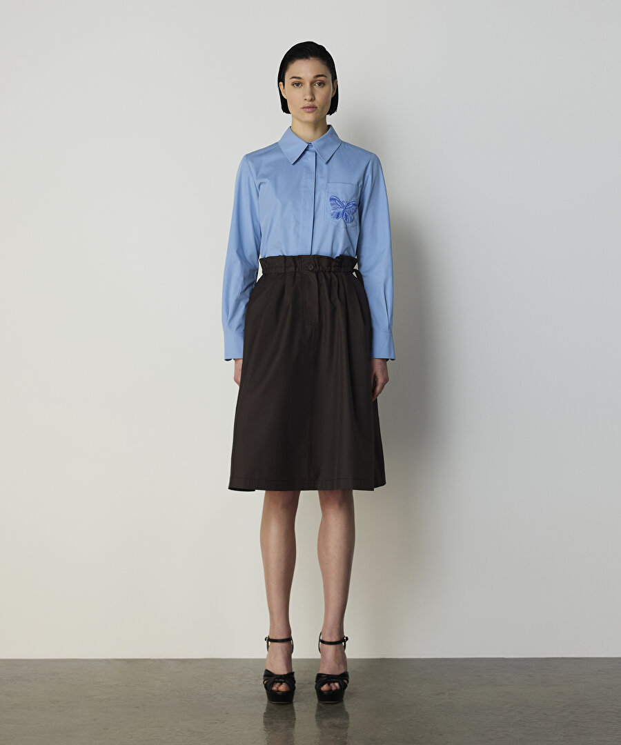 KELEBEK NAKIŞLI POPLİN GÖMLEK