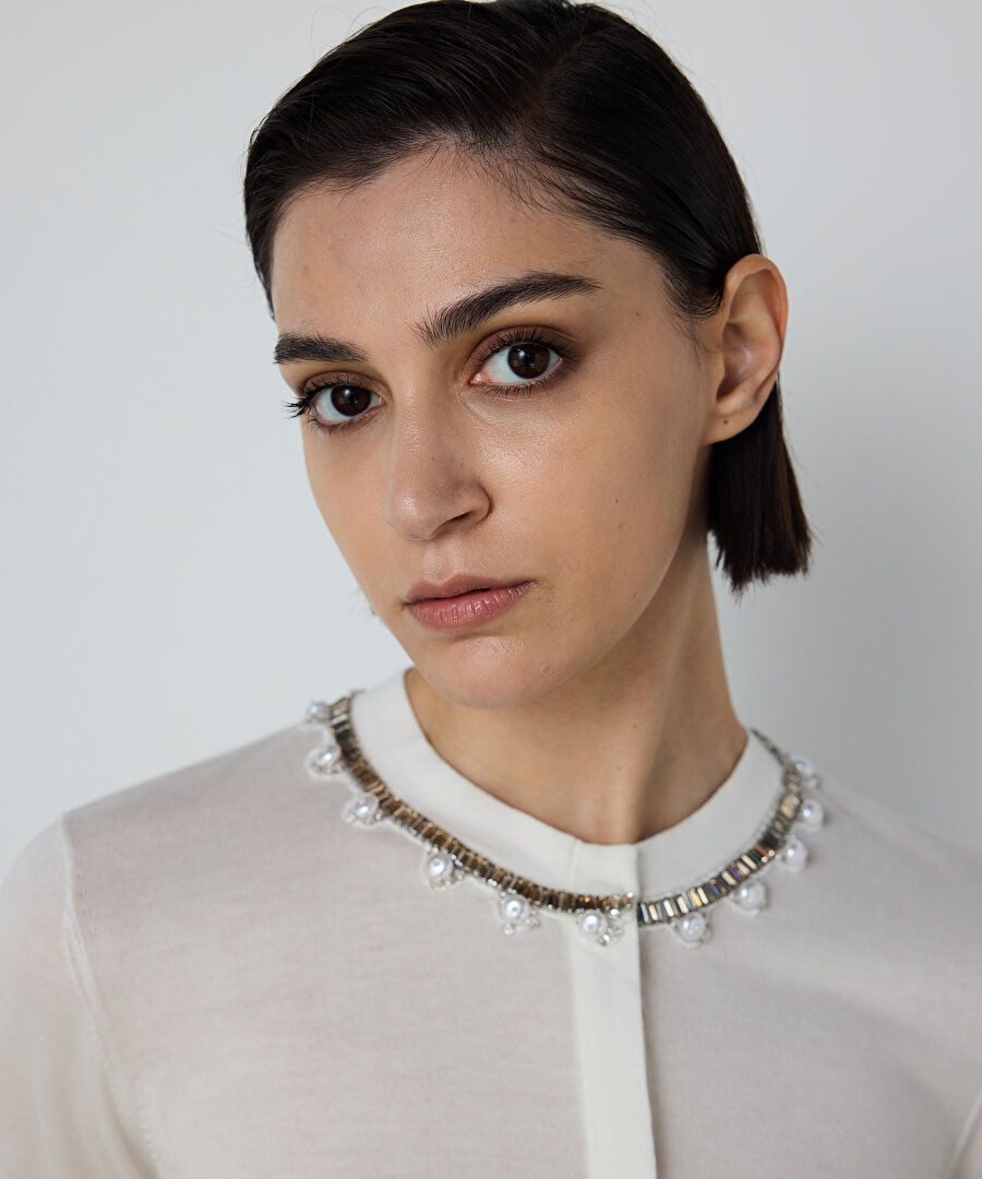 İNCİ VE STRASS TAŞ İŞLEMELİ HIRKA