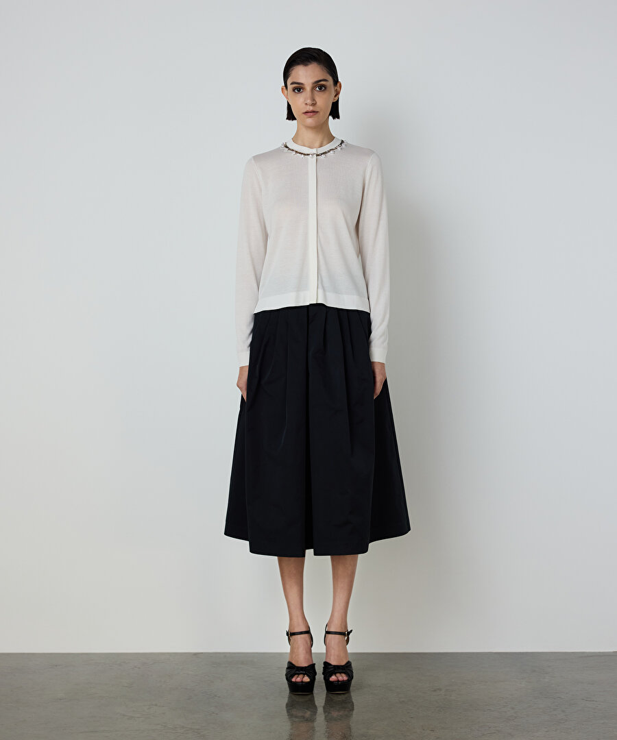 İNCİ VE STRASS TAŞ İŞLEMELİ HIRKA