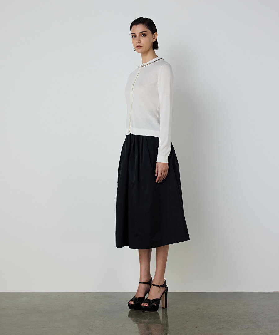 İNCİ VE STRASS TAŞ İŞLEMELİ HIRKA