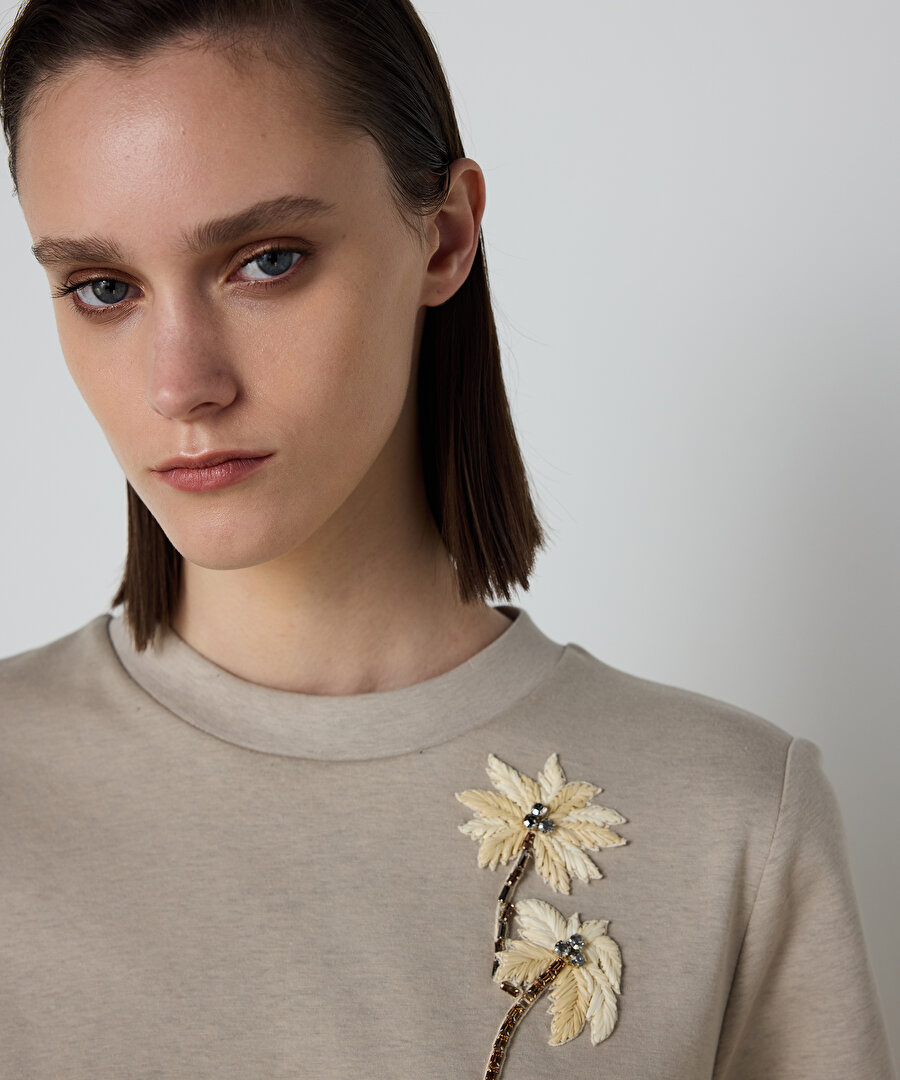 PALMİYE NAKIŞLI TİŞÖRT