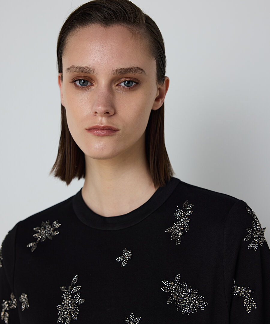 İŞLEMELİ TİŞÖRT