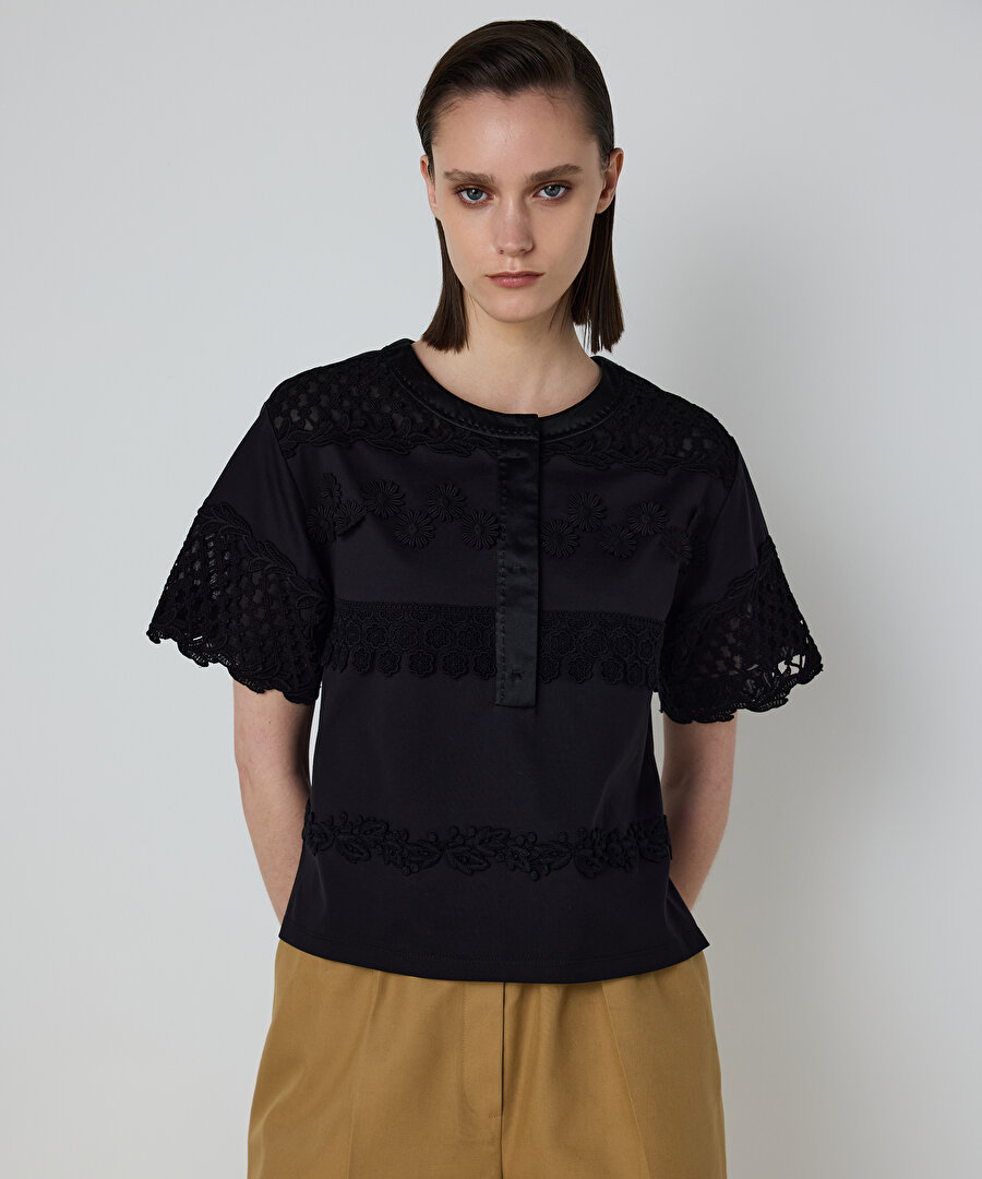 FİSTO ÇİÇEK APLİKELİ TİŞÖRT