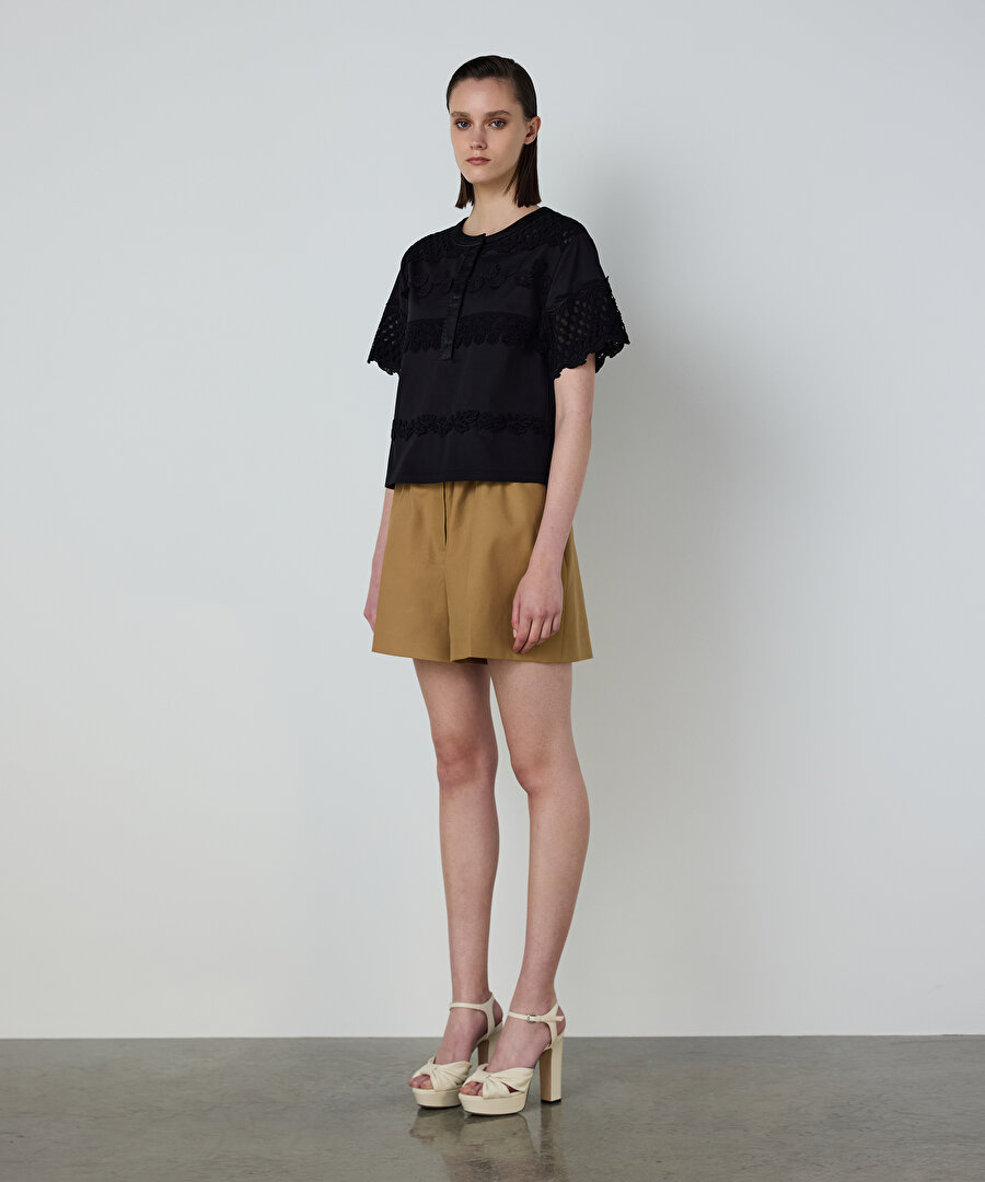 FİSTO ÇİÇEK APLİKELİ TİŞÖRT